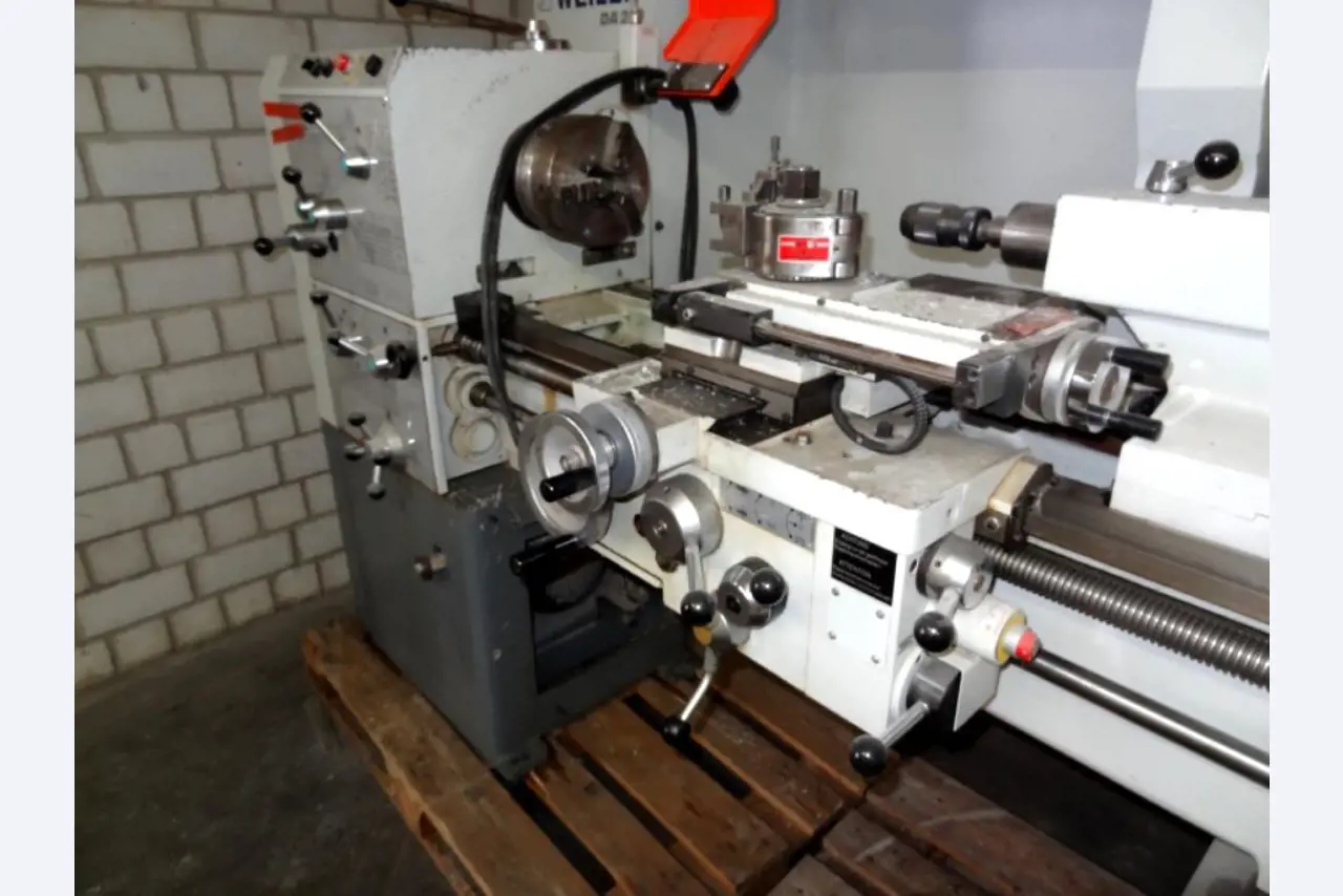 Giben Y3000 CNC-Horizontal-Plattenaufteilsäge-3