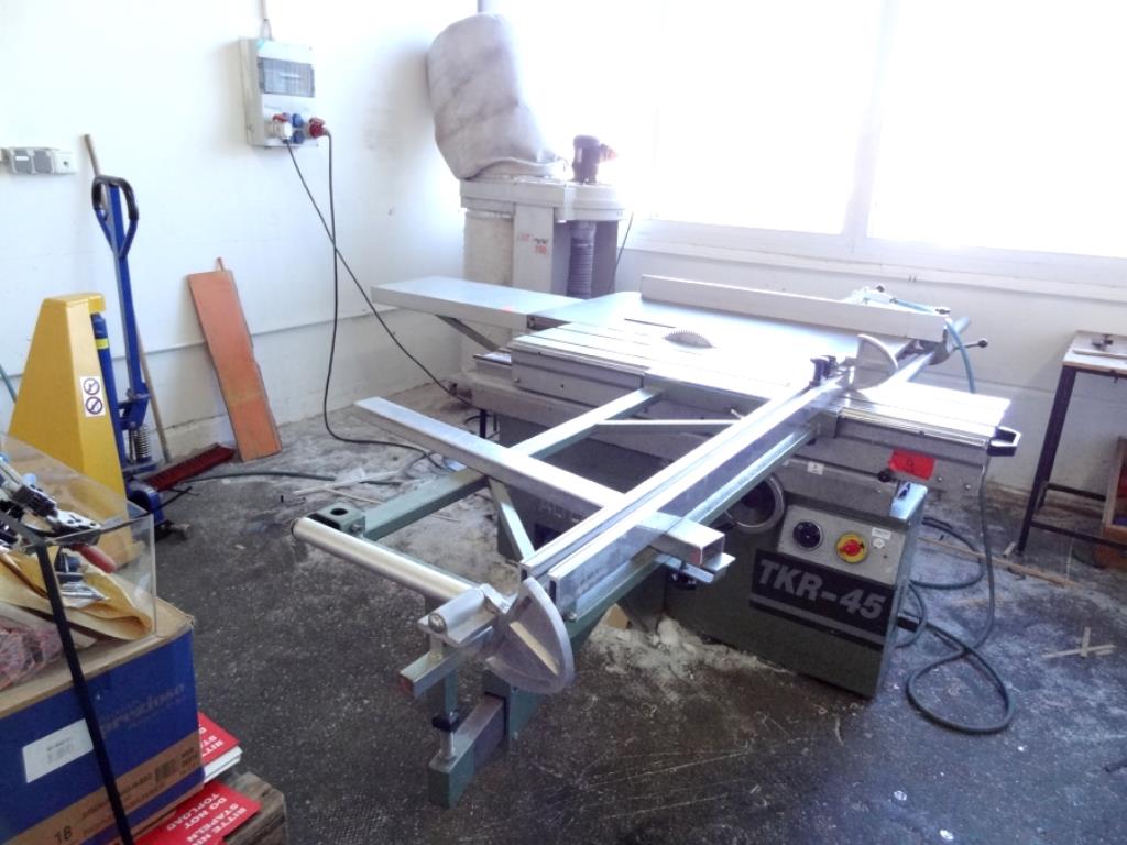 
Machines as well as the business and office equipment of a plastics processing company-1