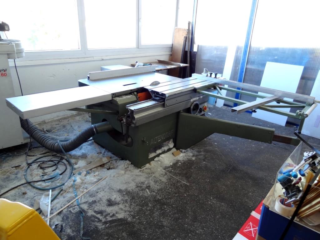 
Machines as well as the business and office equipment of a plastics processing company-4