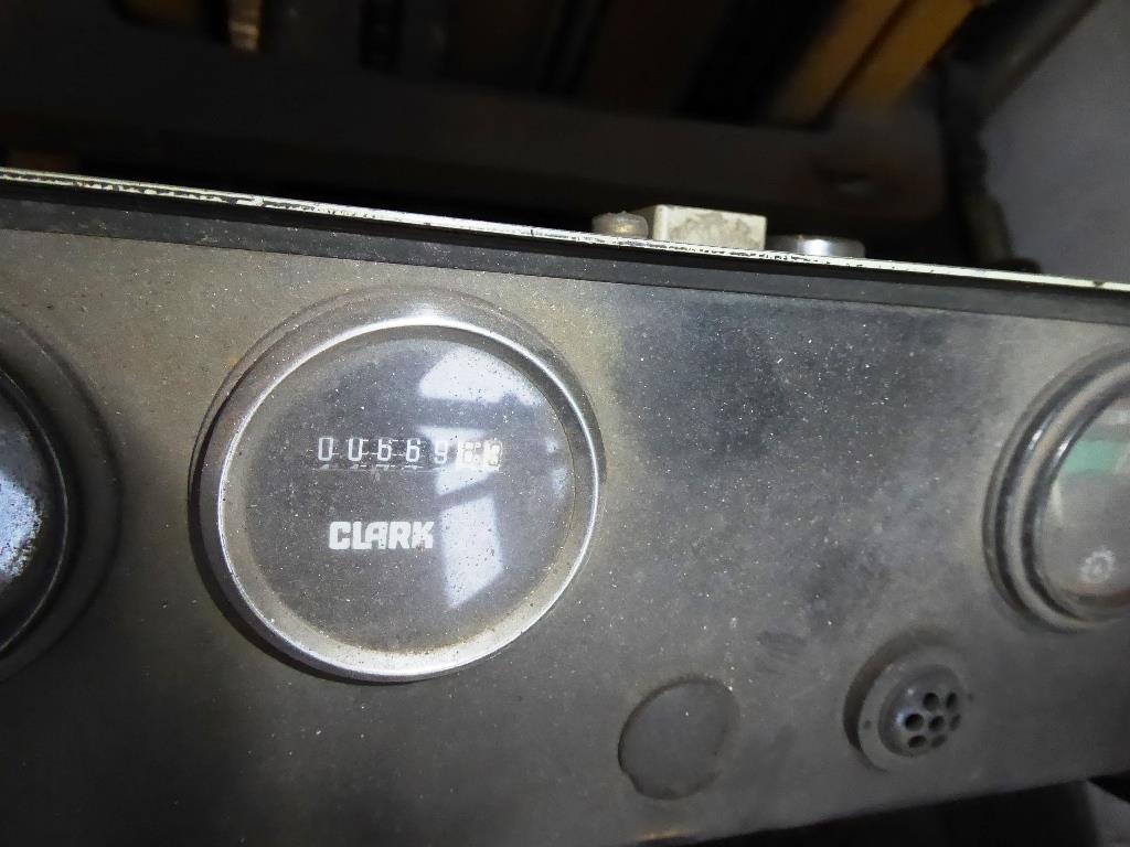 
Machines d'usinage, technique de soudage, outils manuels<br>.-3