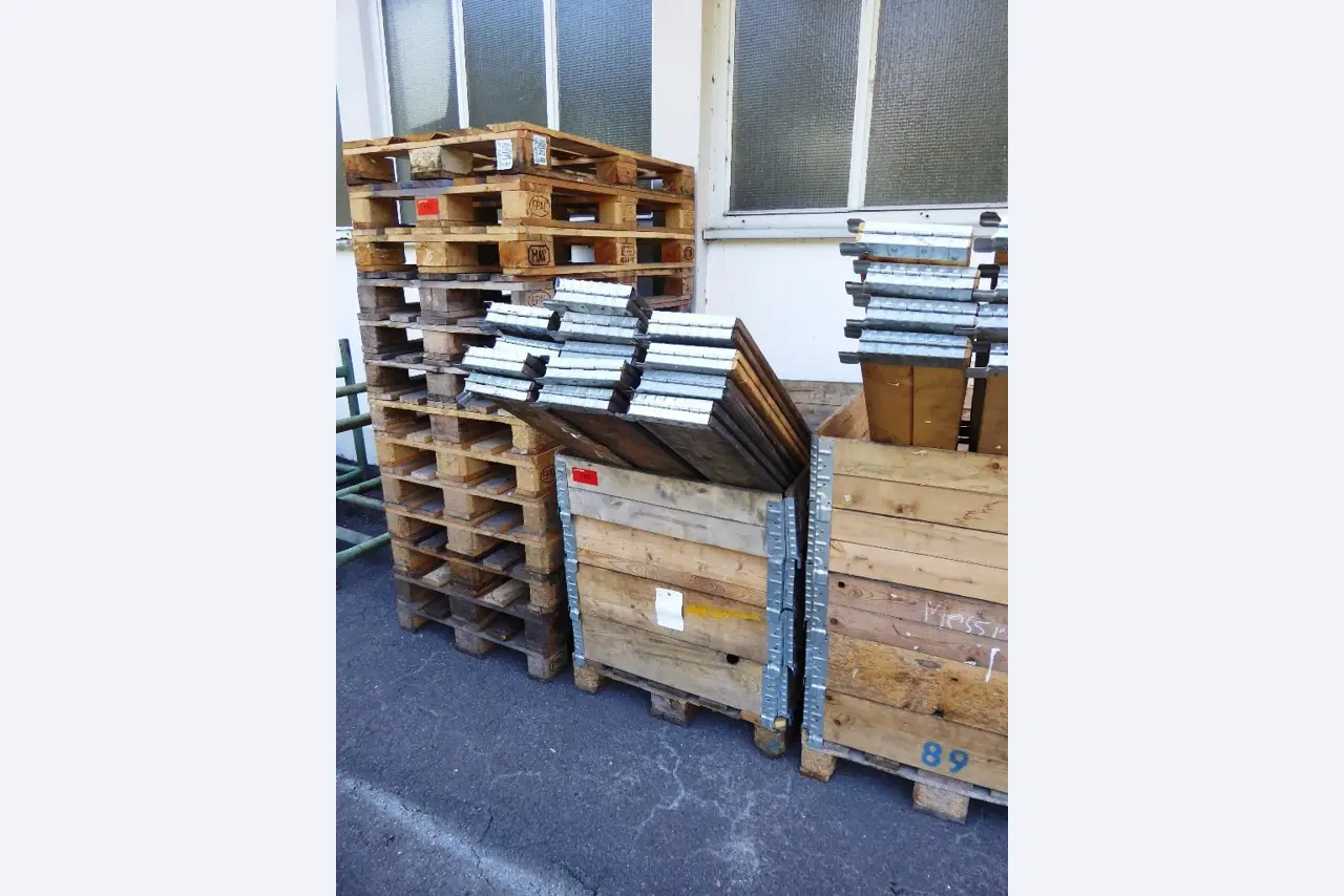 cutting machines, welding technology, hand tools<br>-1