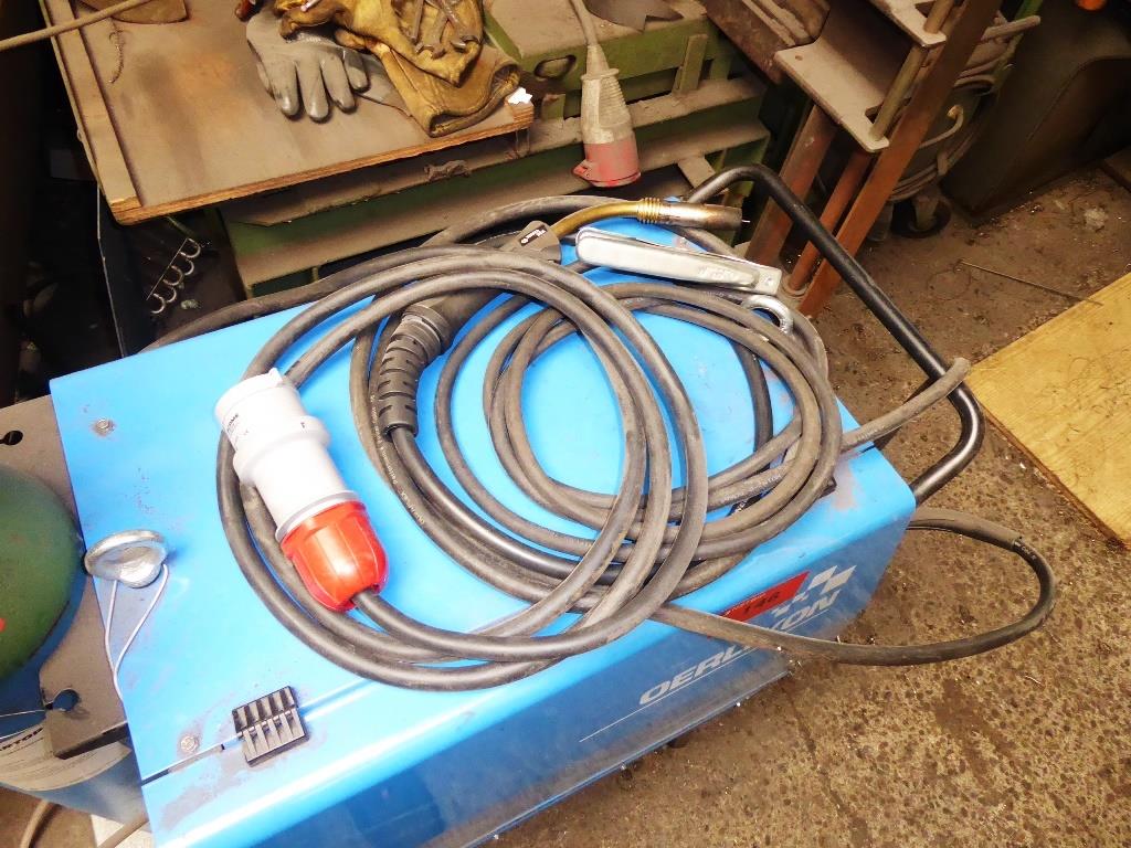 
Machines d'usinage, technique de soudage, outils manuels<br>.-2