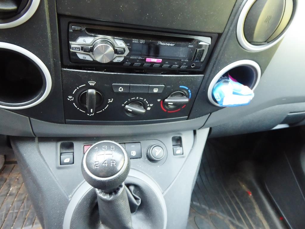 
Machines d'usinage, technique de soudage, outils manuels<br>.-13