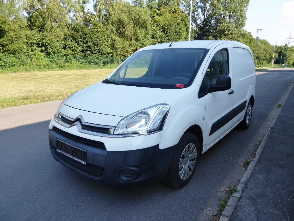 
Machines d'usinage, technique de soudage, outils manuels<br>.-1