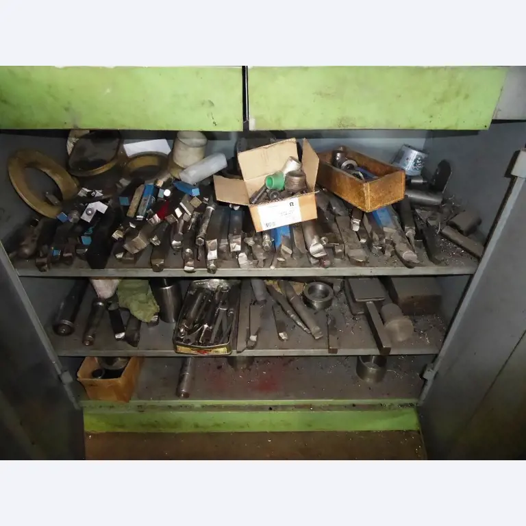 Machines d'usinage, technique de soudage, outils manuels<br>.-3