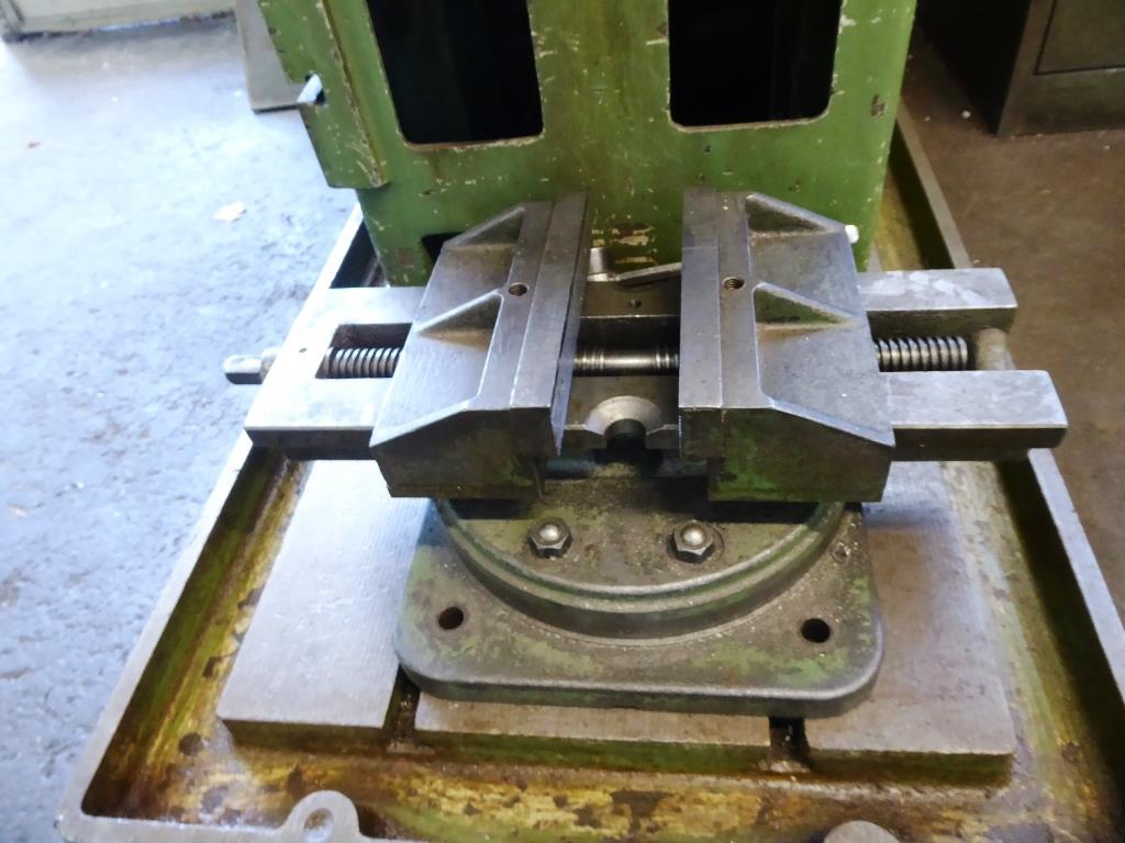 
cutting machines, welding technology, hand tools<br>-8