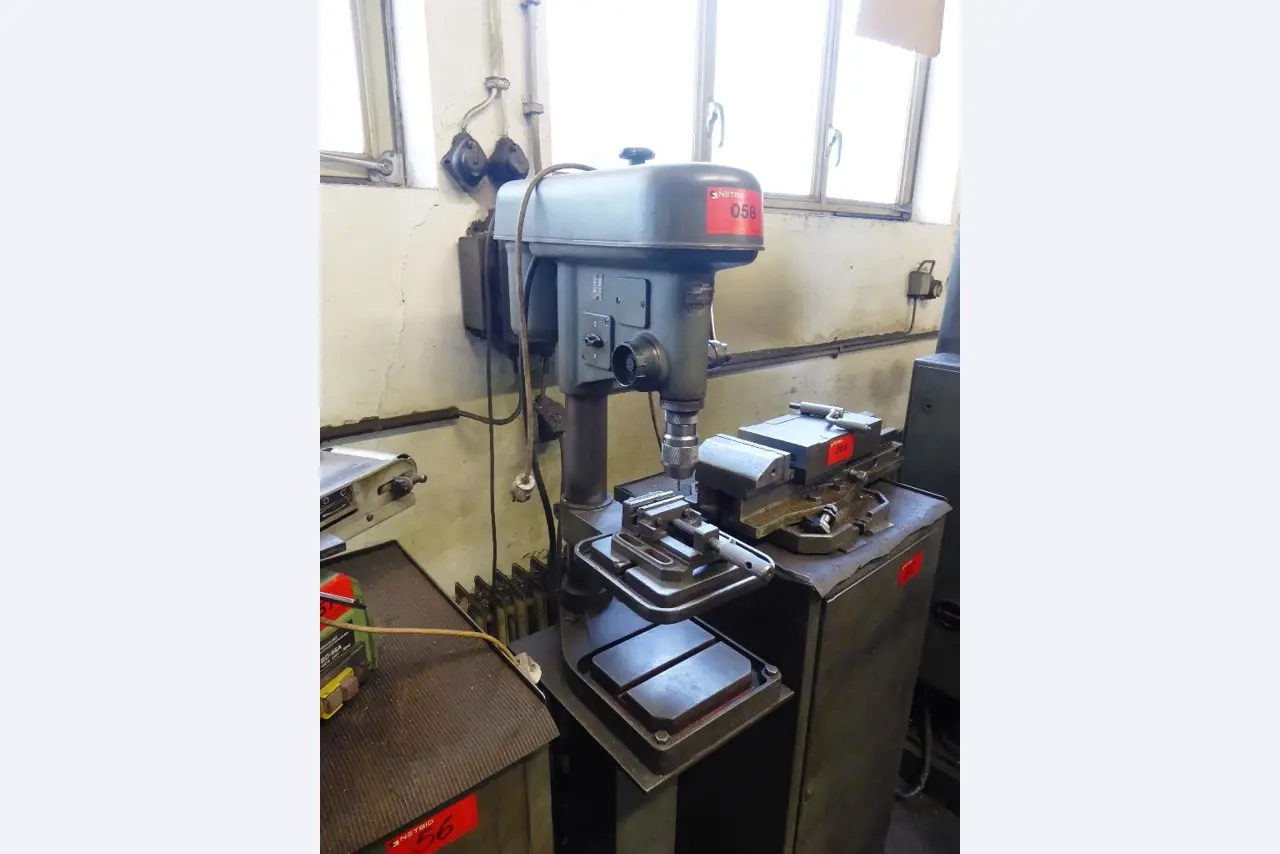 cutting machines, welding technology, hand tools<br>-1