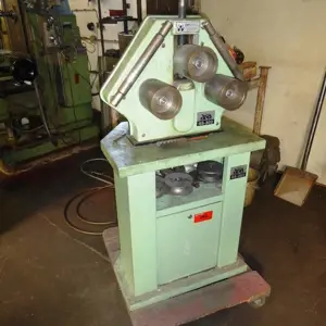 Dreirollen-Profil-Biegemaschine 15 RS-302