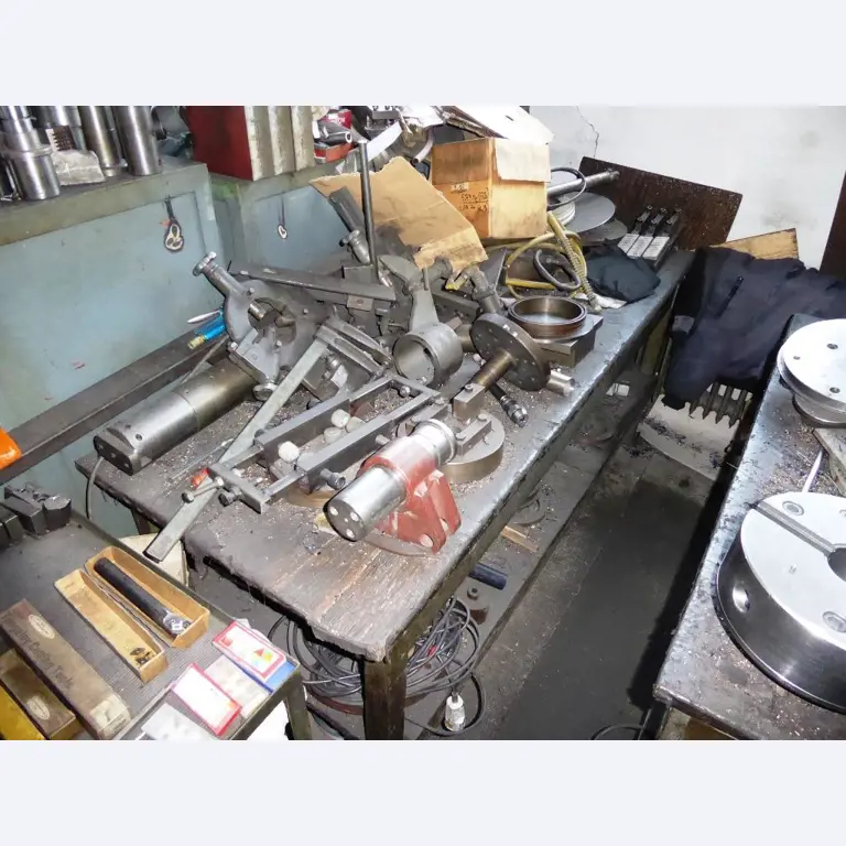 Machines d'usinage, technique de soudage, outils manuels<br>.-6