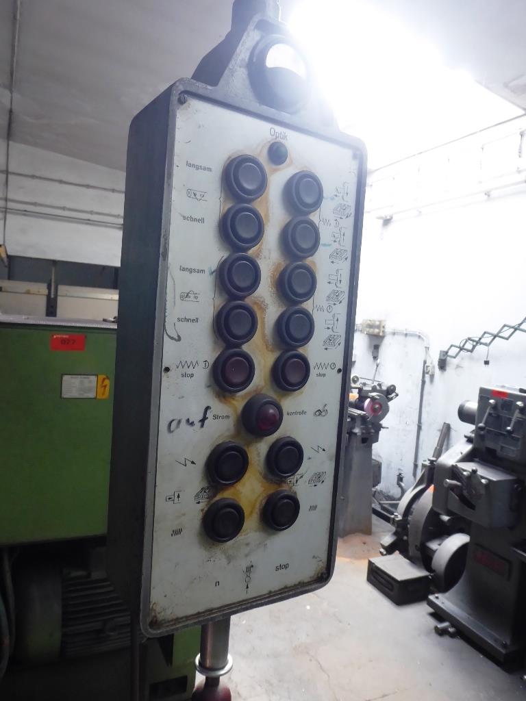 
Machines d'usinage, technique de soudage, outils manuels<br>.-7