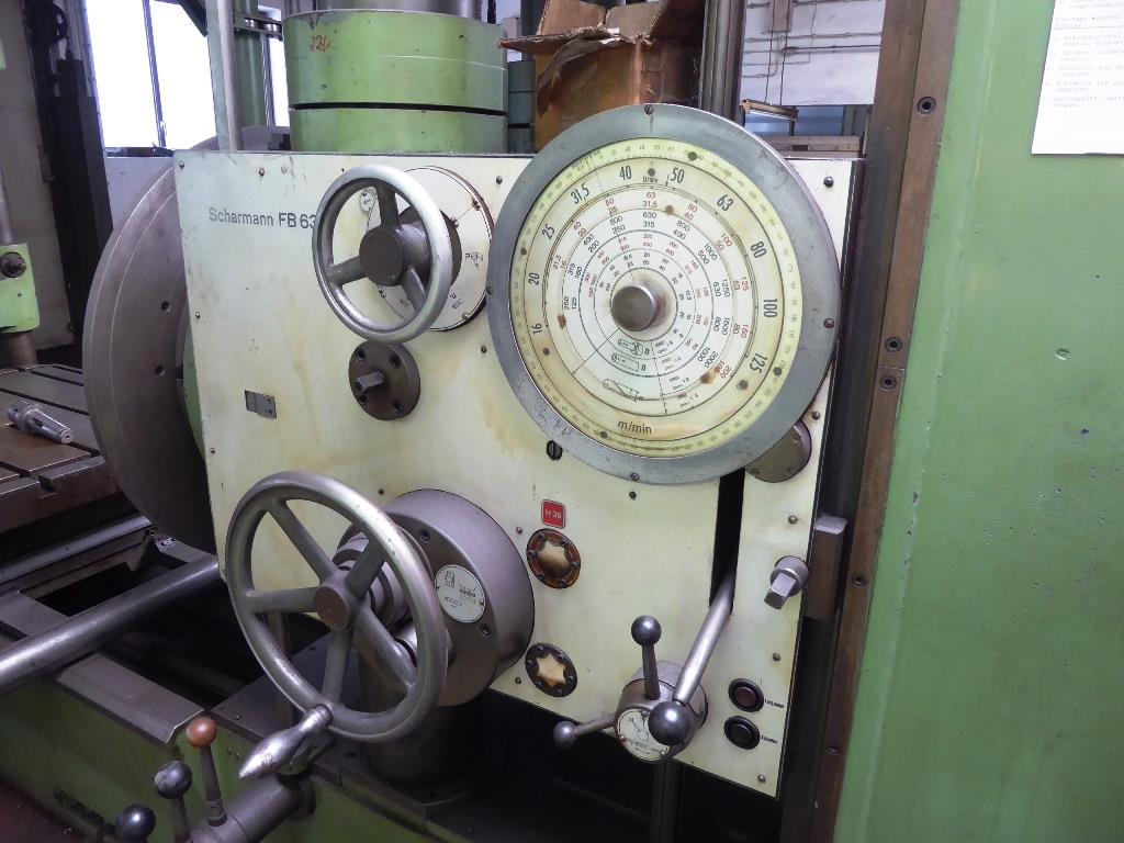 
Machines d'usinage, technique de soudage, outils manuels<br>.-9