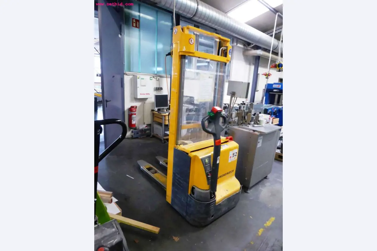 machines from the sheet-fed offset printing sector and print processing<br>-1