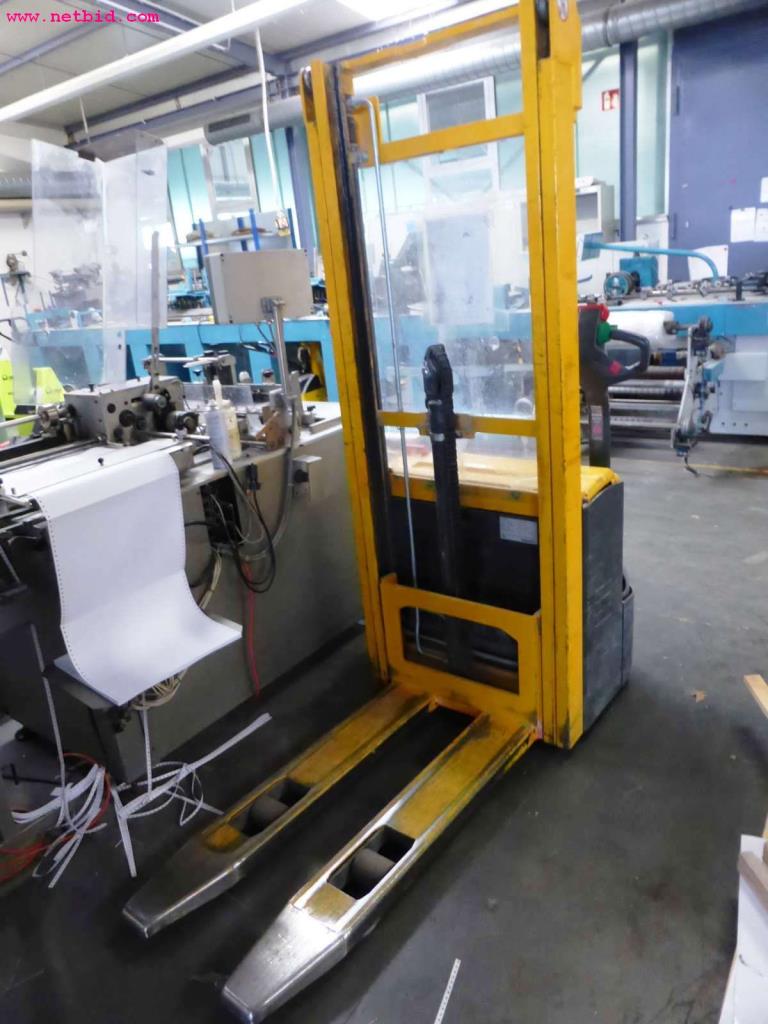 machines from the sheet-fed offset printing sector and print processing<br>-2