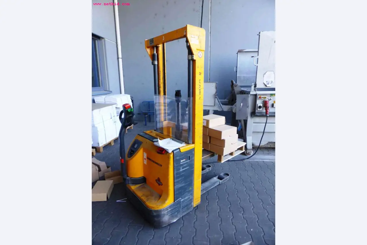 machines from the sheet-fed offset printing sector and print processing<br>-1