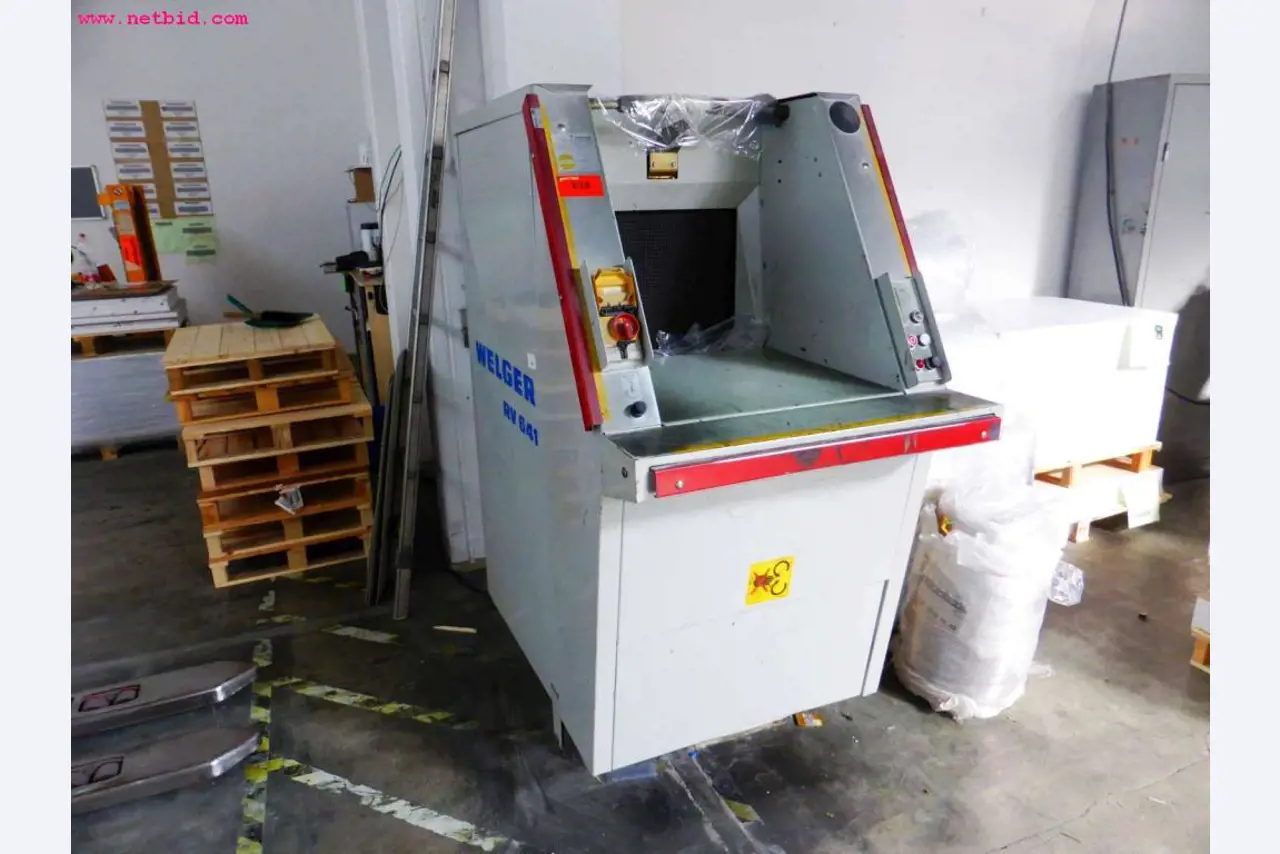 machines from the sheet-fed offset printing sector and print processing<br>-1