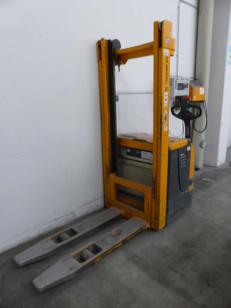 machines from the sheet-fed offset printing sector and print processing<br>-2