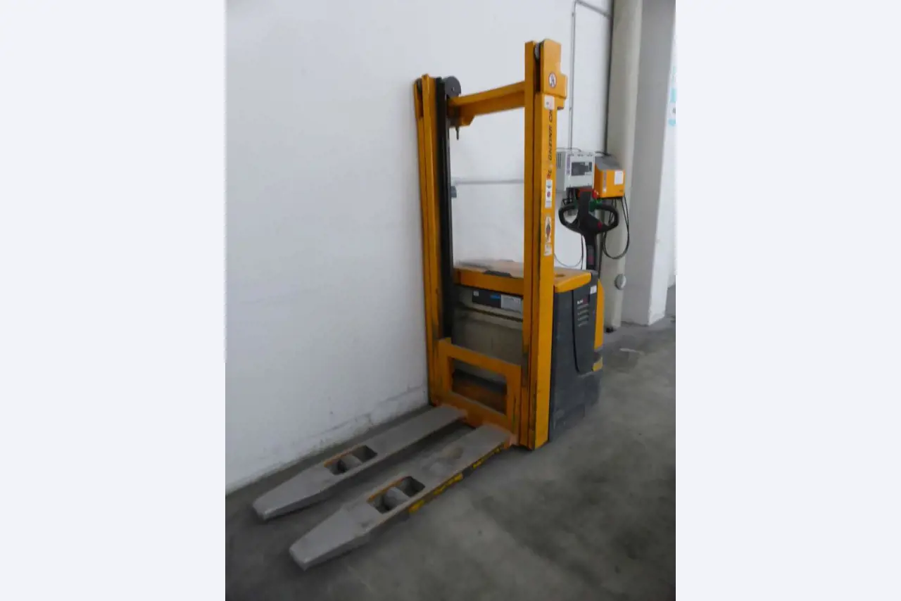 machines from the sheet-fed offset printing sector and print processing<br>-2