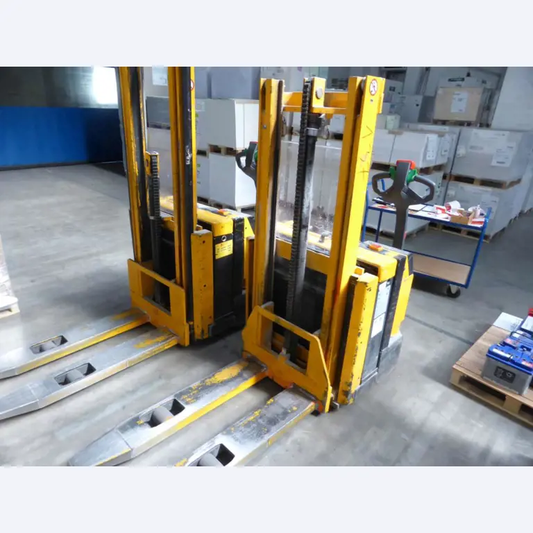 machines from the sheet-fed offset printing sector and print processing<br>-1