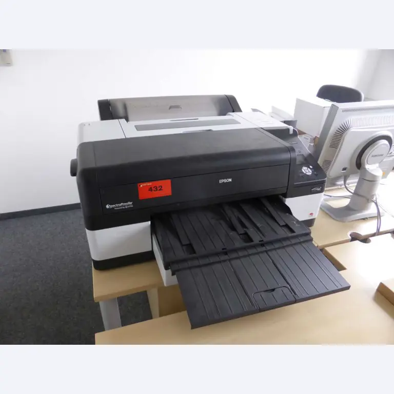 Maschinen aus dem Bereich Bogenoffsetdruck und Druckweiterverarbeitung<br>-1