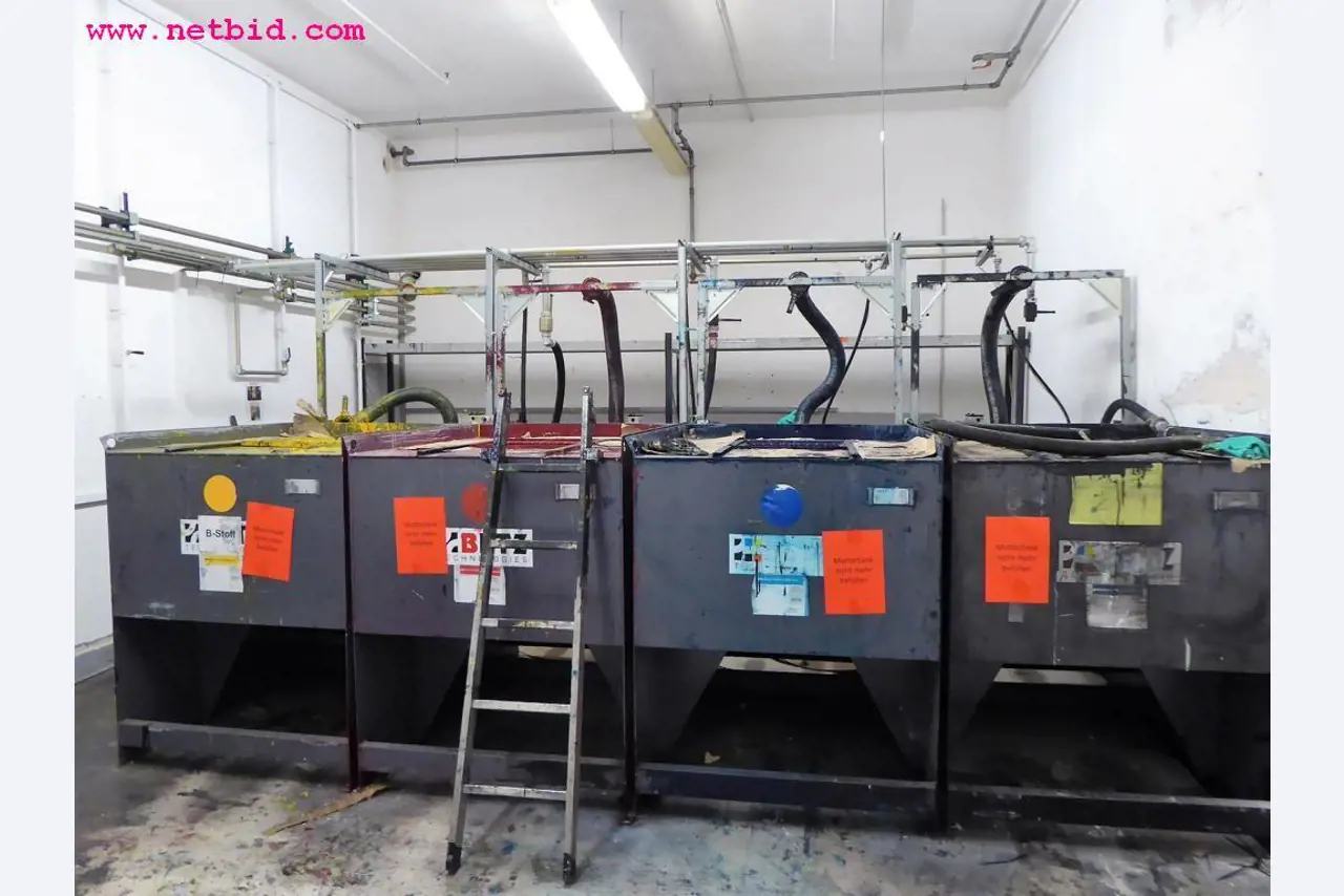 Maschinen aus dem Bereich Rollenoffsetdruck und Druckweiterverarbeitung
-4