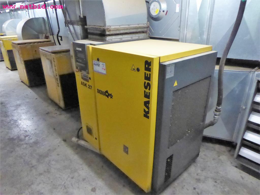 Maschinen aus dem Bereich Rollenoffsetdruck und Druckweiterverarbeitung
-5