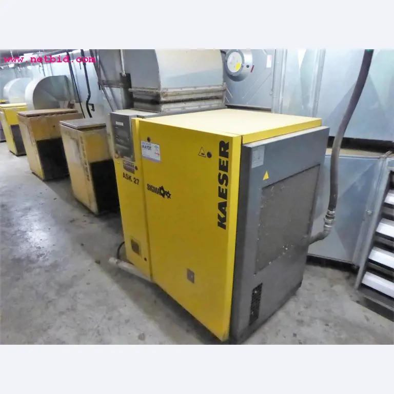 Maschinen aus dem Bereich Rollenoffsetdruck und Druckweiterverarbeitung
-5