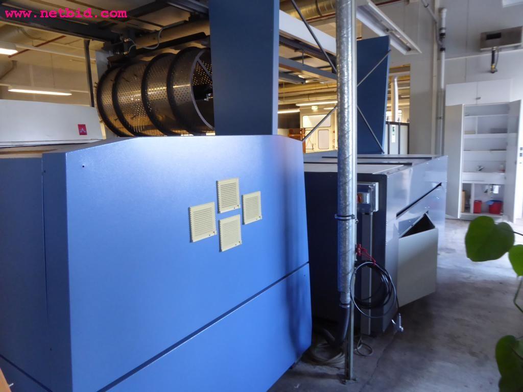 Maschinen aus dem Bereich Rollenoffsetdruck und Druckweiterverarbeitung
-5