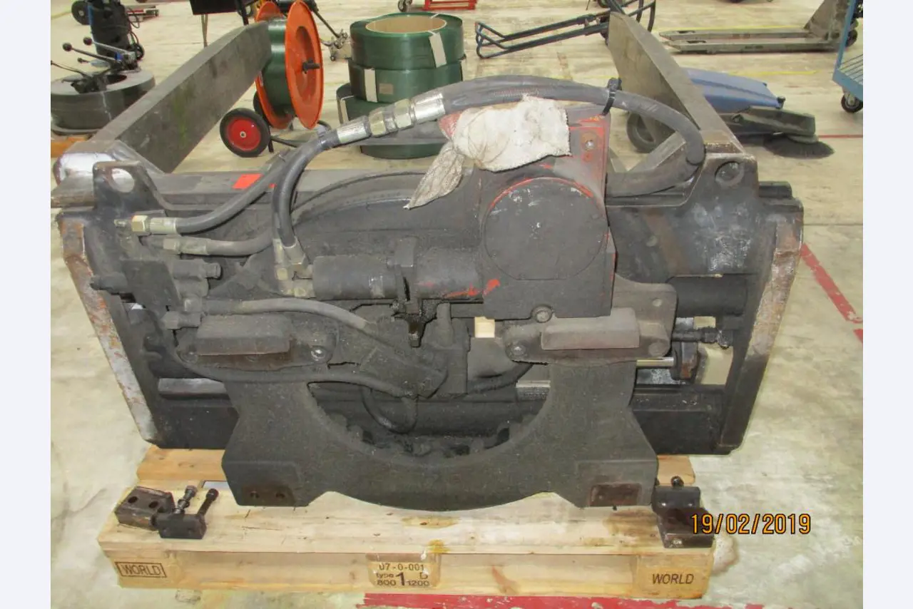 Máquinas de impressão offset e de acabamento de impressão
-5