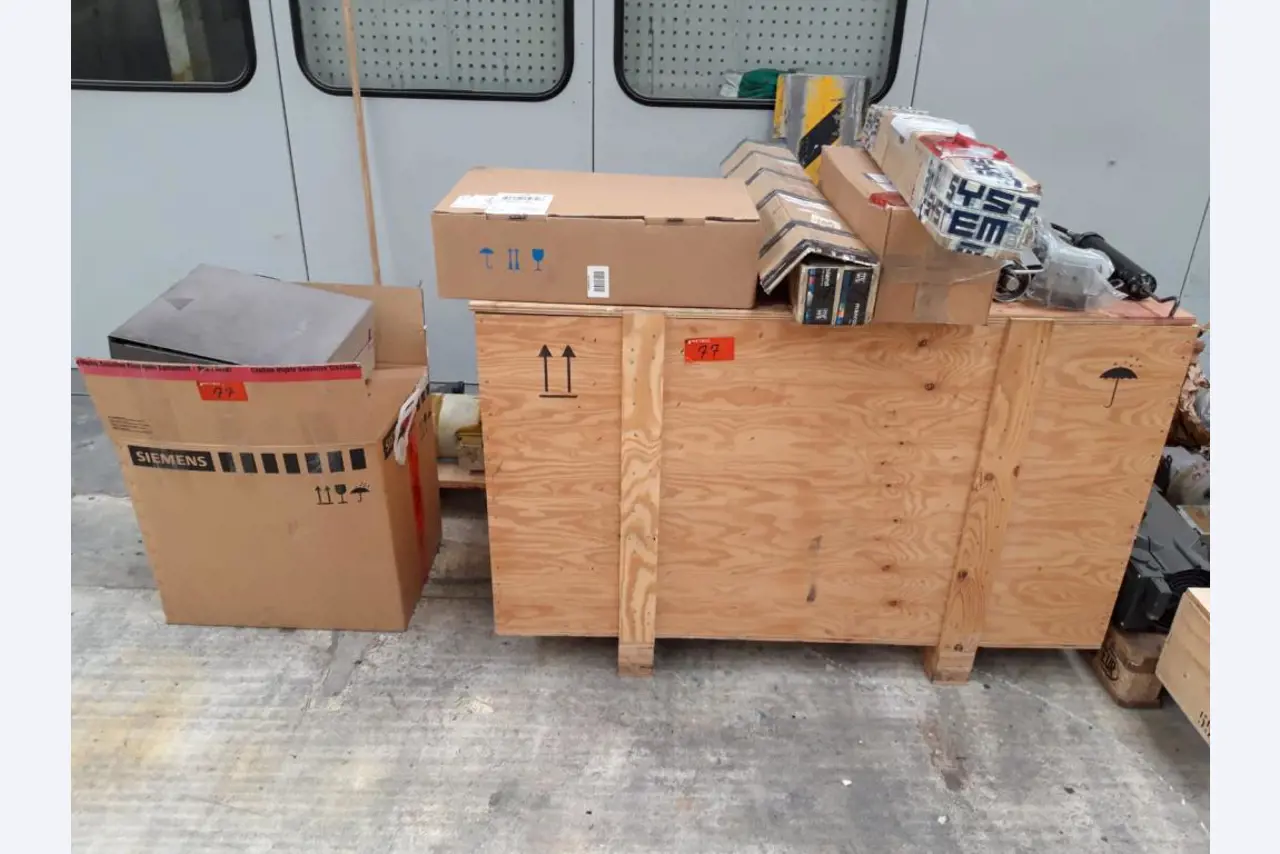 Maschinen aus dem Bereich Rollenoffsetdruck und Druckweiterverarbeitung
-2