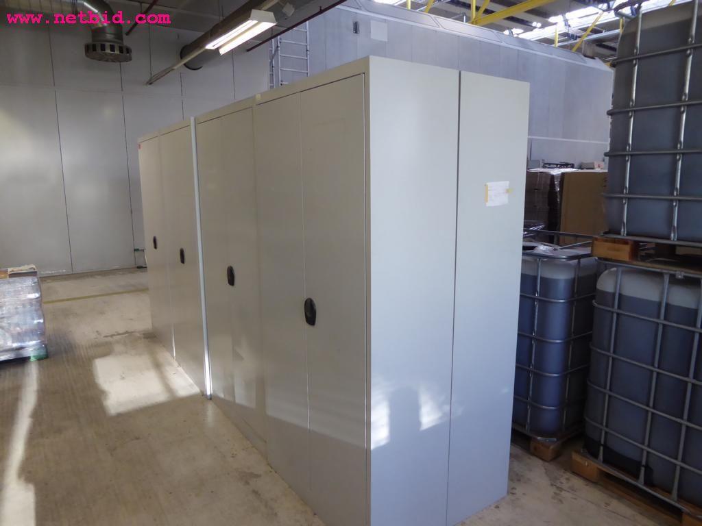 Maschinen aus dem Bereich Rollenoffsetdruck und Druckweiterverarbeitung
-2