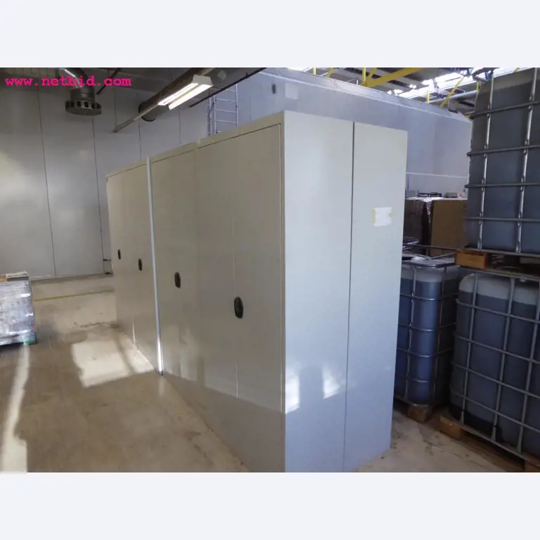 Maschinen aus dem Bereich Rollenoffsetdruck und Druckweiterverarbeitung
-2