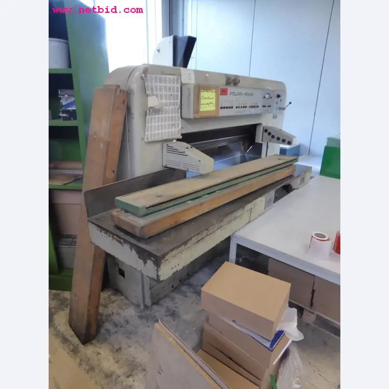 Máquinas de impressão offset e de acabamento de impressão
-4