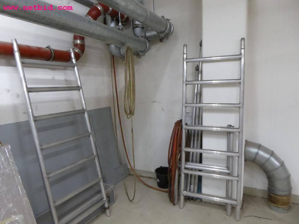 Maschinen aus dem Bereich Rollenoffsetdruck und Druckweiterverarbeitung
-3