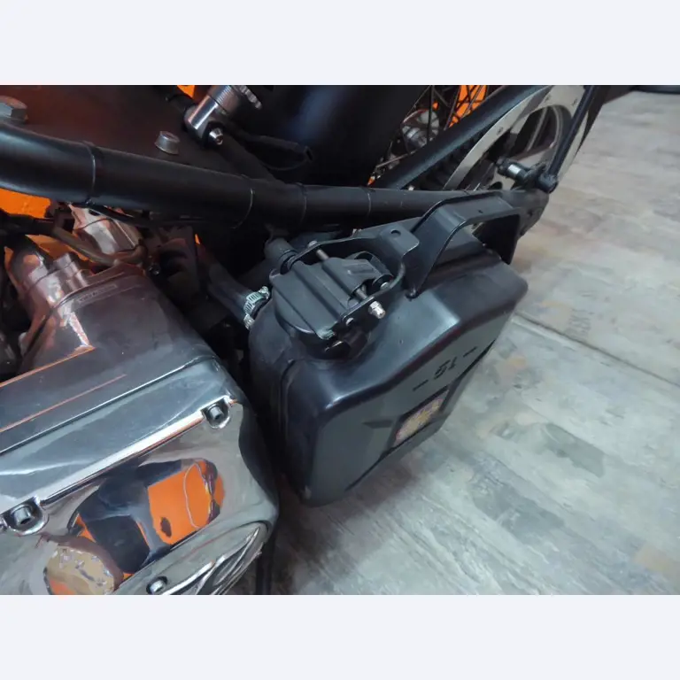 machines from the metal cutting and welding sector <br>-7