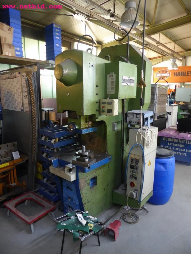 machines from the metal cutting and welding sector <br>-1