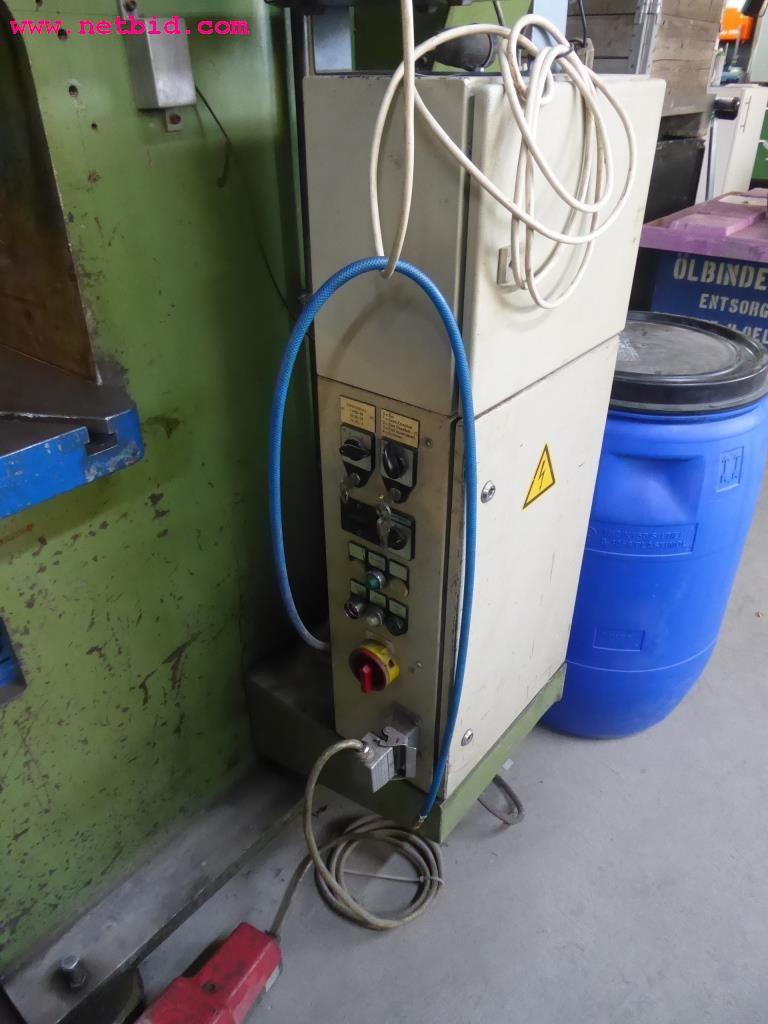 machines from the metal cutting and welding sector <br>-7