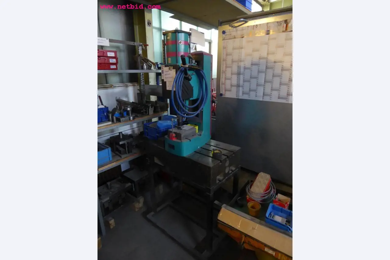 machines from the metal cutting and welding sector <br>-1