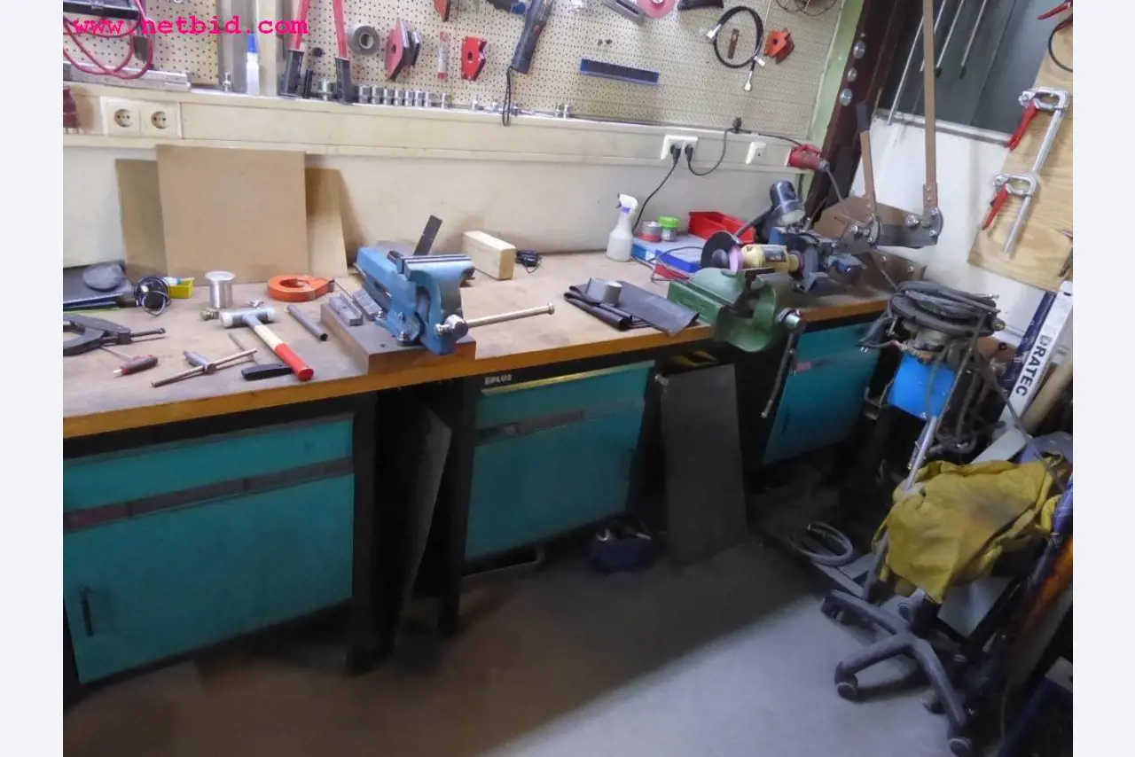 machines from the metal cutting and welding sector <br>-1