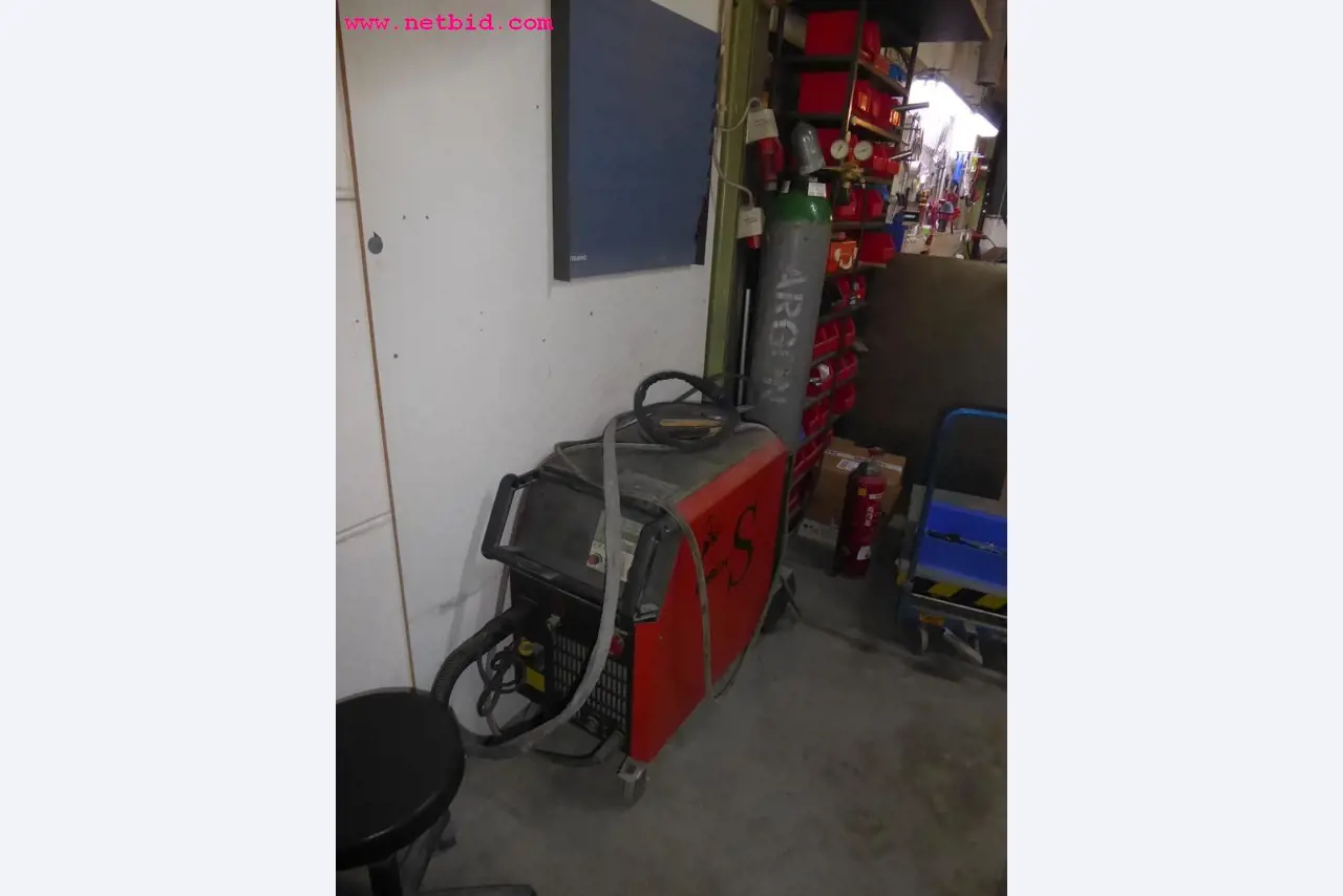 machines from the metal cutting and welding sector <br>-1