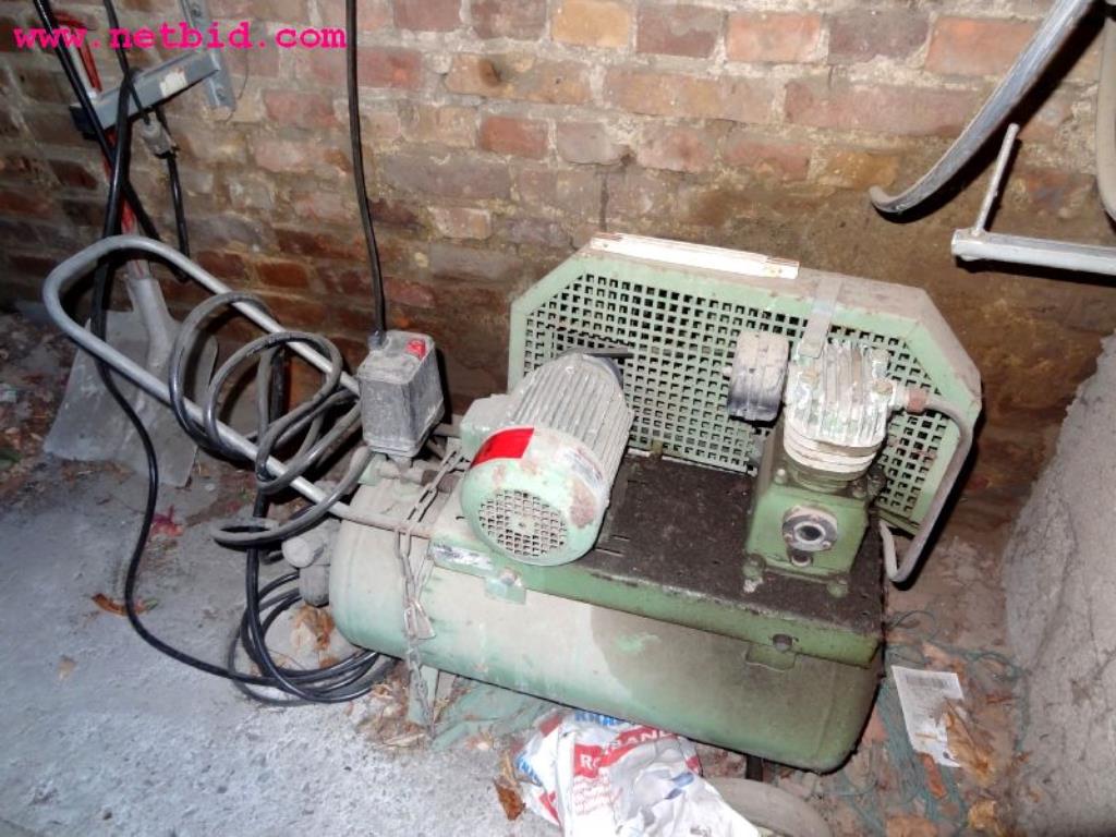 
Betriebseinrichtungen, Maschinen, Geräte und Fahrzeuge<br>-1