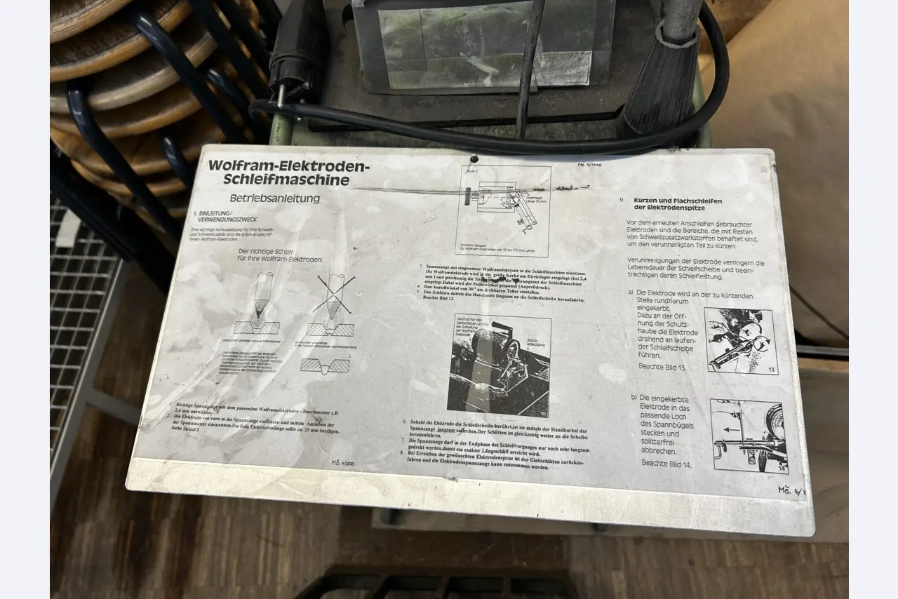 Vybavení, které již odborná škola nepotřebuje-2