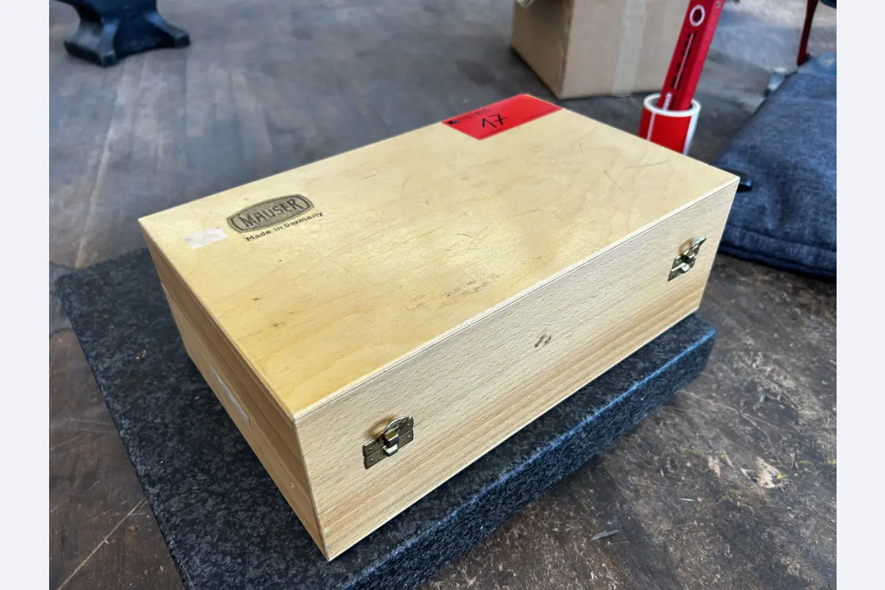 Sprzęt, który nie jest już wymagany przez szkołę zawodową-1