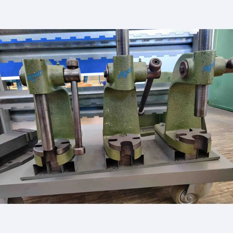 Sprzęt, który nie jest już wymagany przez szkołę zawodową-4