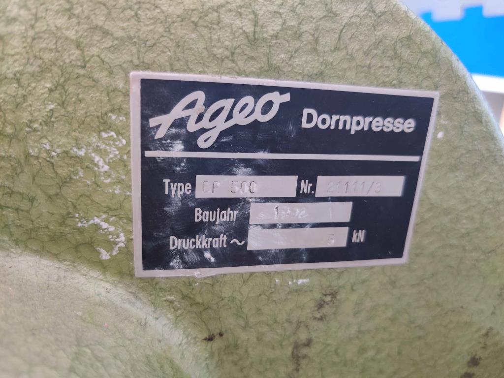 Sprzęt, który nie jest już wymagany przez szkołę zawodową-5