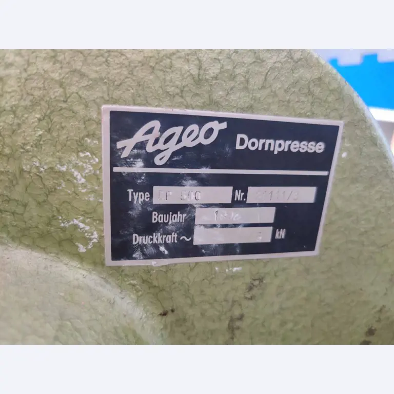 Sprzęt, który nie jest już wymagany przez szkołę zawodową-5