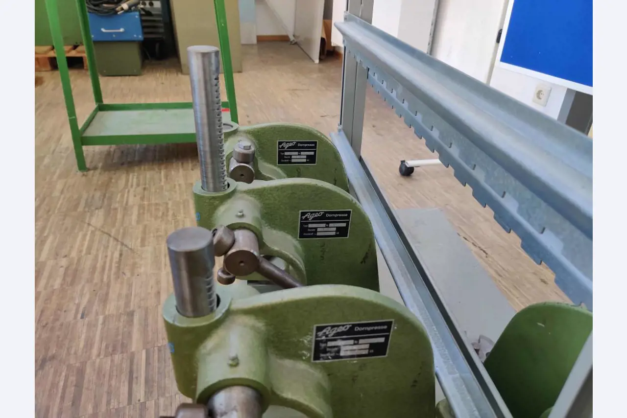 Sprzęt, który nie jest już wymagany przez szkołę zawodową-6