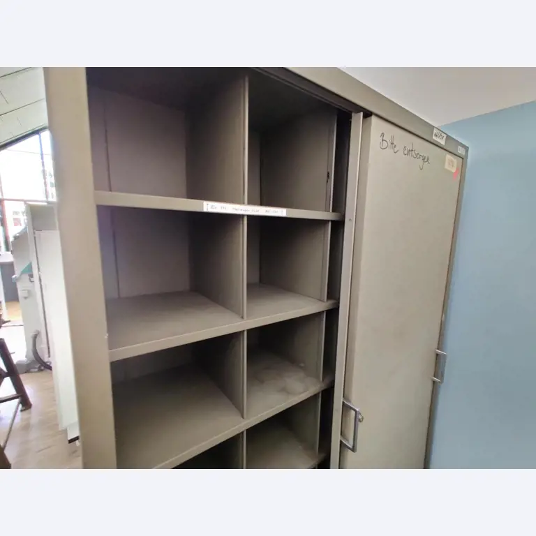 Equipos que ya no necesita un centro de formación profesional-3