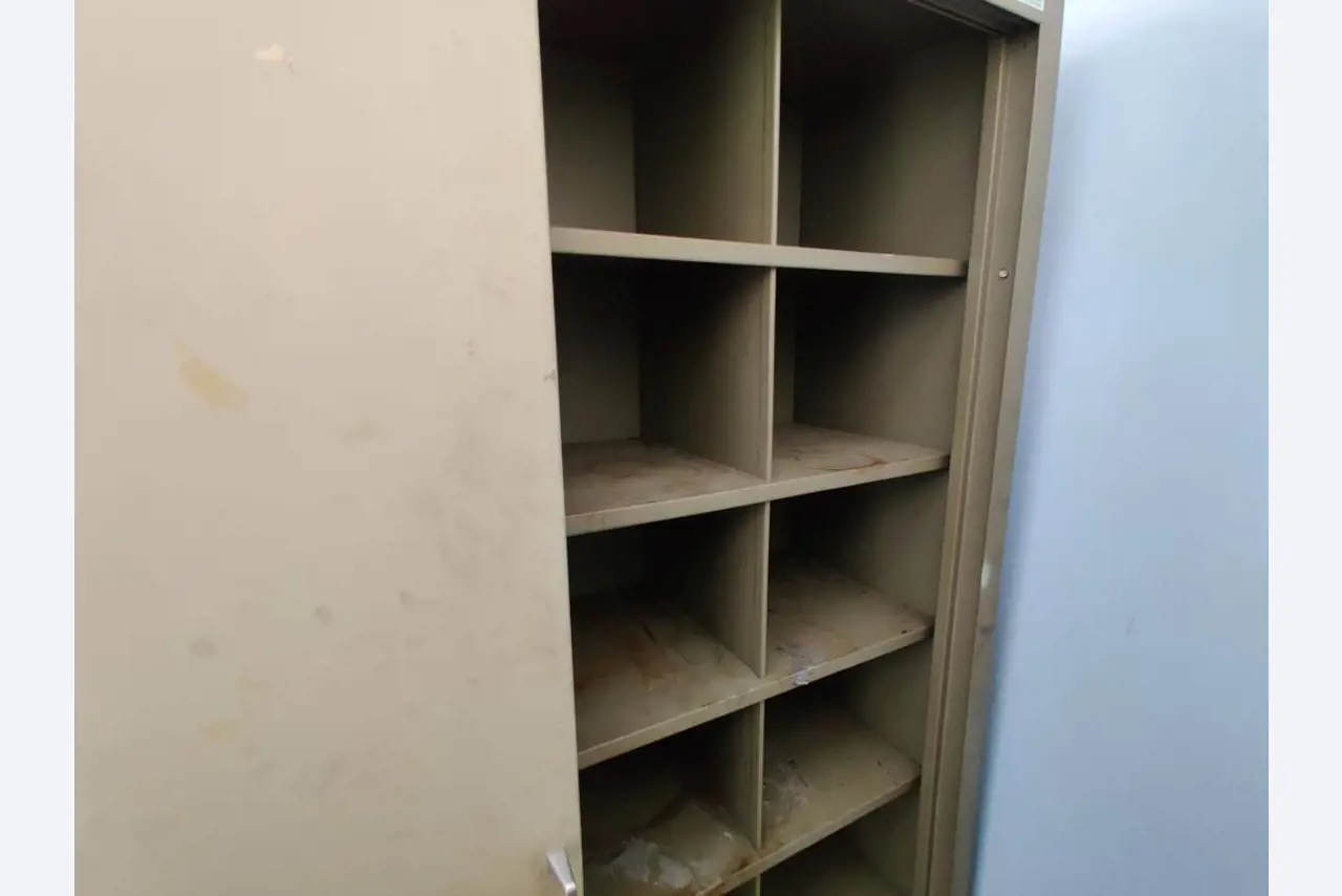 Equipos que ya no necesita un centro de formación profesional-5