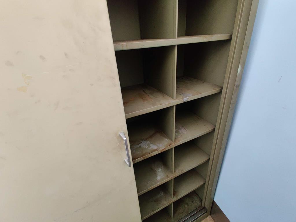 Equipos que ya no necesita un centro de formación profesional-6