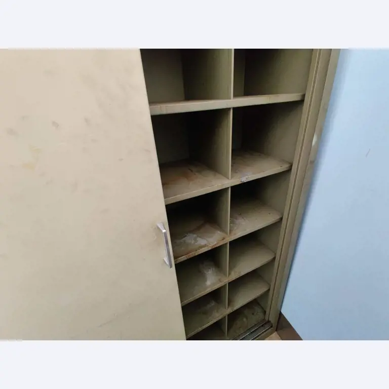 Equipos que ya no necesita un centro de formación profesional-6